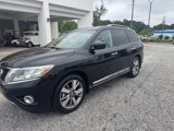 Used 2014 Nissan Pathfinder Platinum image 2