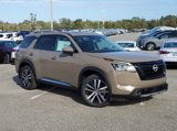 New 2025 Nissan Pathfinder Platinum image 5