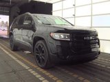 Used 2023 GMC Acadia SLE w/ Driver Convenience Package image 3