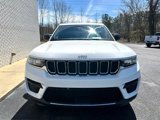 Used 2024 Jeep Grand Cherokee Laredo X image 2