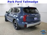 Used 2023 Kia Telluride S w/ S Sunroof Package image 3