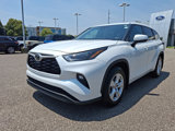 Used 2022 Toyota Highlander LE image 4
