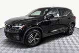Used 2025 Volvo XC40 B5 Core image 4