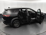 Used 2024 Nissan Pathfinder S image 6
