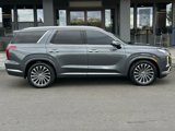 Used 2023 Hyundai Palisade Calligraphy image 2