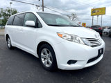Used 2016 Toyota Sienna LE image 3