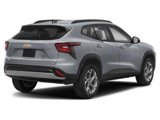Used 2025 Chevrolet Trax LT w/ Driver Confidence Package image 2