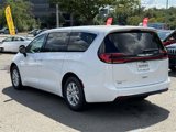 New 2026 Chrysler Pacifica Select image 4