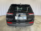 Used 2024 Jeep Grand Cherokee Limited w/ Luxury Tech Group II image 5