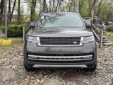 Used 2025 Land Rover Range Rover SE image 2