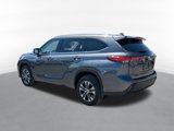 Used 2022 Toyota Highlander XLE image 4