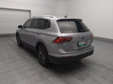 Used 2022 Volkswagen Tiguan SE image 5