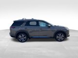 New 2025 Nissan Pathfinder Platinum image 5