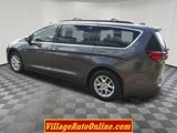 Used 2022 Chrysler Pacifica Touring-L image 3