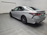 Used 2023 Toyota Camry SE image 5