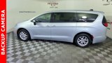 Used 2023 Chrysler Pacifica Touring-L image 6