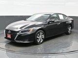 Used 2023 Nissan Altima 2.5 S image 2