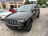 Used 2017 Jeep Grand Cherokee Altitude image 2