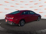 Used 2024 Hyundai Elantra SEL image 5