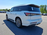 New 2025 INFINITI QX80 Luxe image 3