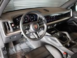 Used 2024 Porsche Cayenne image 4