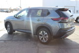Used 2021 Nissan Rogue SV image 2