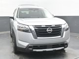 New 2025 Nissan Pathfinder Platinum image 2