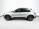 Certified 2024 Porsche Macan image 2