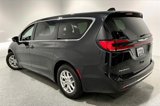 Used 2023 Chrysler Pacifica Touring-L image 4