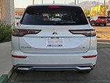 New 2025 Mitsubishi Outlander SE image 3