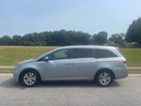 Used 2017 Honda Odyssey SE image 2