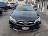 Used 2017 Toyota Camry SE image 2