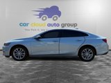 Used 2018 Chevrolet Malibu LT w/ Driver Confidence Package image 2