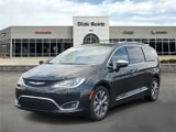 Used 2019 Chrysler Pacifica Limited image 2