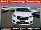 New 2025 Chrysler Pacifica Select image 2