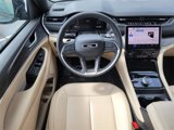 Used 2024 Jeep Grand Cherokee Limited w/ Black Appearance Package image 5