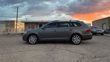 Used 2011 Volkswagen Jetta SE w/ Premium Pkg image 3