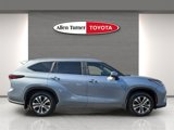 Used 2024 Toyota Highlander XLE image 5
