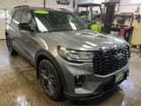 Used 2025 Ford Explorer ST image 3