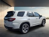 New 2025 Honda Pilot EX-L image 3