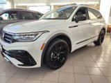 Used 2024 Volkswagen Tiguan SE R-Line image 2