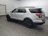 Used 2018 Ford Explorer XLT w/ Equipment Group 202A image 3