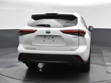 Used 2022 Toyota Highlander XLE image 6