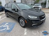 Used 2022 Chrysler Pacifica Touring-L image 6