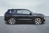 New 2025 Mitsubishi Outlander SE image 3