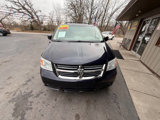 Used 2016 Dodge Grand Caravan SXT image 2