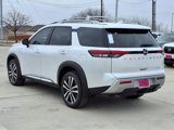 New 2025 Nissan Pathfinder Platinum image 4