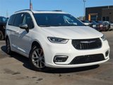 New 2025 Chrysler Pacifica Pinnacle image 2