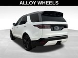 New 2024 Land Rover Discovery Dynamic SE image 3
