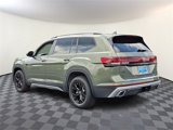 New 2025 Volkswagen Atlas Peak Edition SE image 4